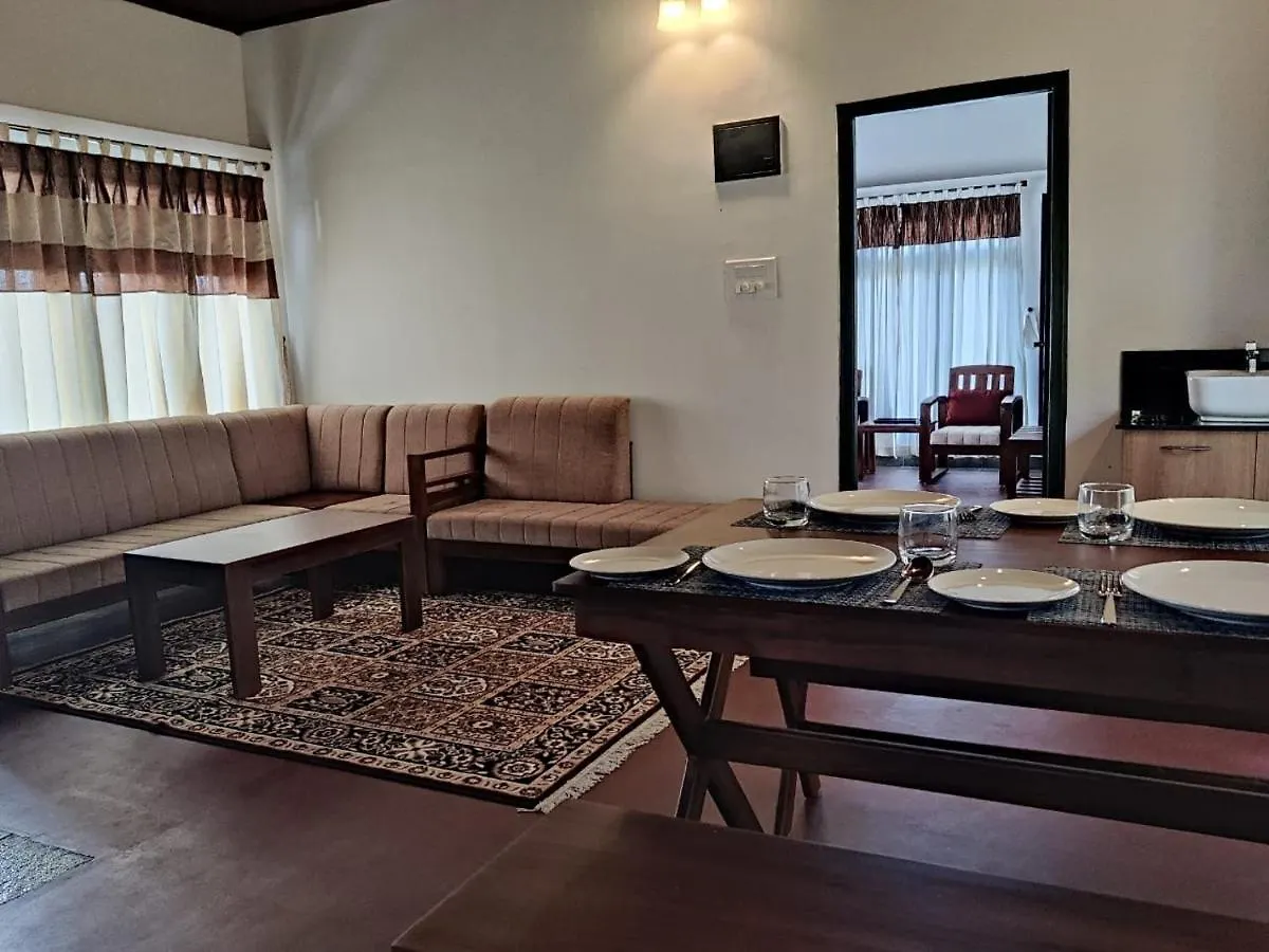Green Veil Cottages Pīrmed 아파트
